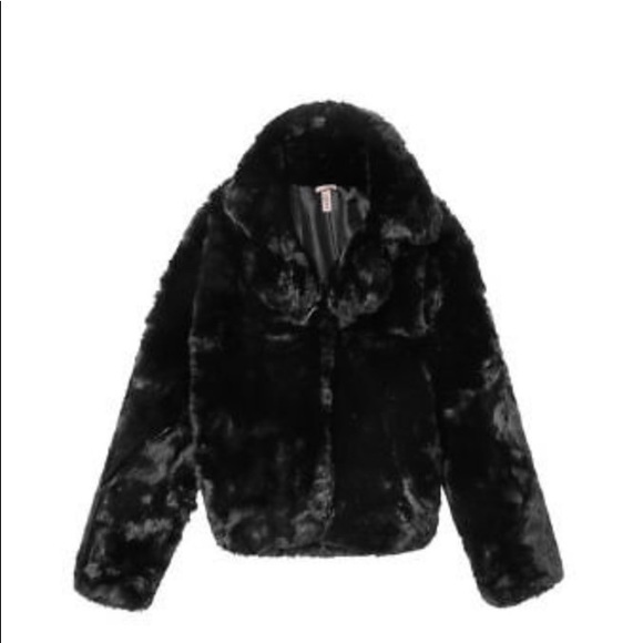 🆕 VS Faux Fur Coat - Picture 3 of 3